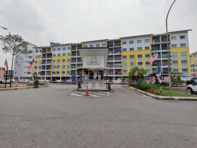 Dahlia Court Apartment (Salak Tinggi) 1