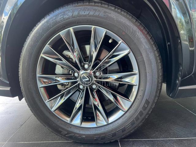 Limited 2020 Lexus NX300 2.0t F-sport Cool&Bright - 5
