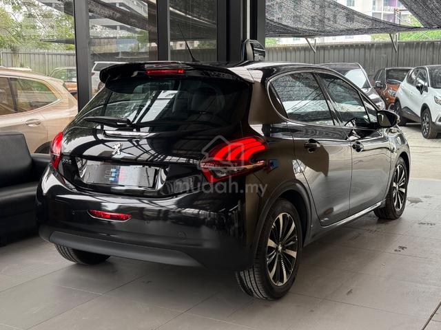 2019 Peugeot 208 1.2 Puretech Facelift Hatchback - 2