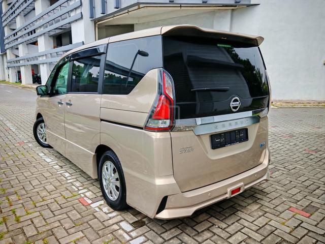 Loan Kedai IC Sahaja. Nissan SERENA 2.0 H/STAR c26 - 1