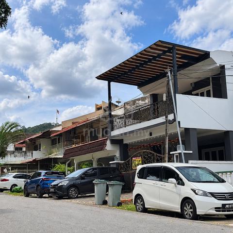 Renovated 5 Rooms Double Storey Terrace Bukit Beruang Manipal MMU 1