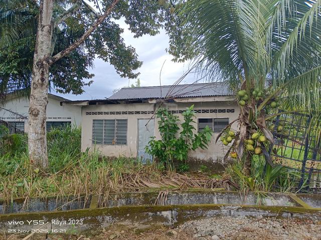 Tanah Dan Rumah 1
