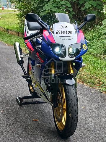 Carousel Image