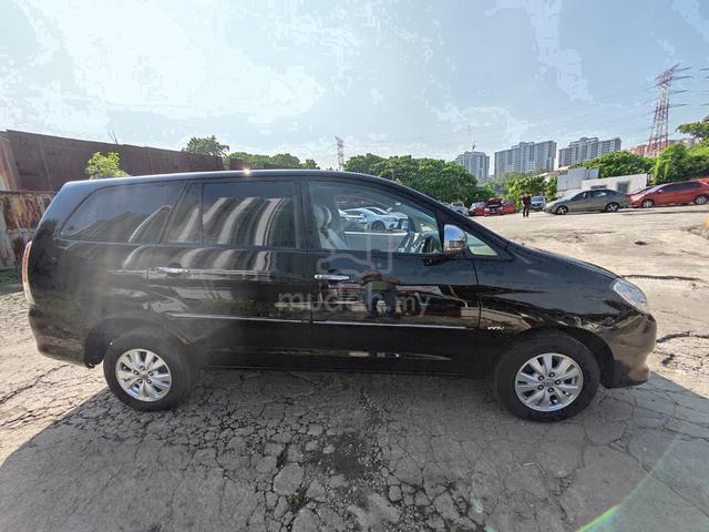 2011 Toyota INNOVA 2.0 G FACELIFT (A) D/CAM F/LOAN - 3