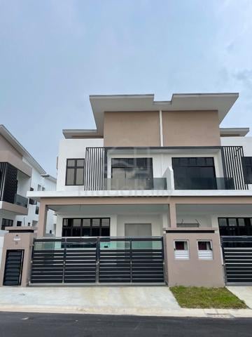 Full Loan/2 storey Cluster house/Freehold/Ready Move in/G&G/Skudai/CIQ 1