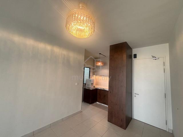 Residensi Max 1