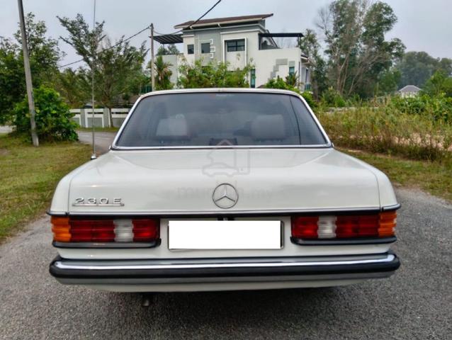 1995 Mercedes Benz 230 2.0 W114 (A) - 4
