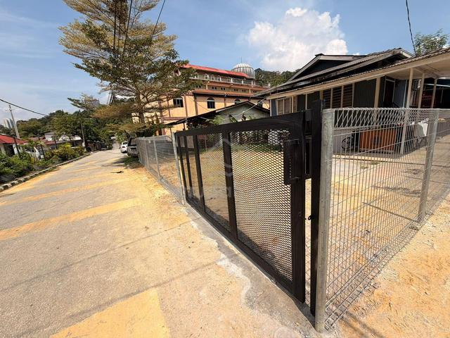 Rumah 2 Tingkat Untuk Disewa – Kampung Sungai Penchala 🔥  🔥 1