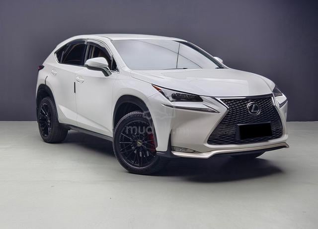 2016 Lexus NX200 2.0 T LUXURY Side Cam 2Tone Inter - 1