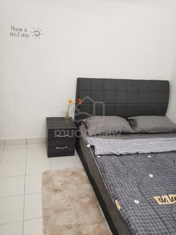 Master Room for rent at Suriamas Condo Bdr Sunway. Mix unit 1
