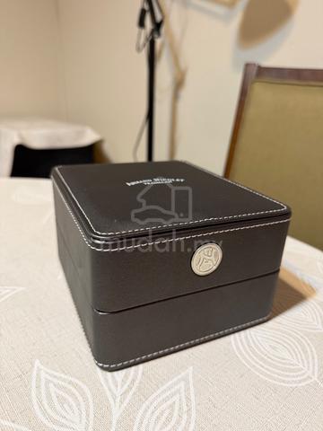 Armand Nicolet JS9 44 Diver - Unworn / Brand New - photo 6 of 6