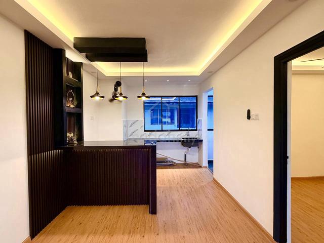 Flat Taman Ungku Tun Aminah 1