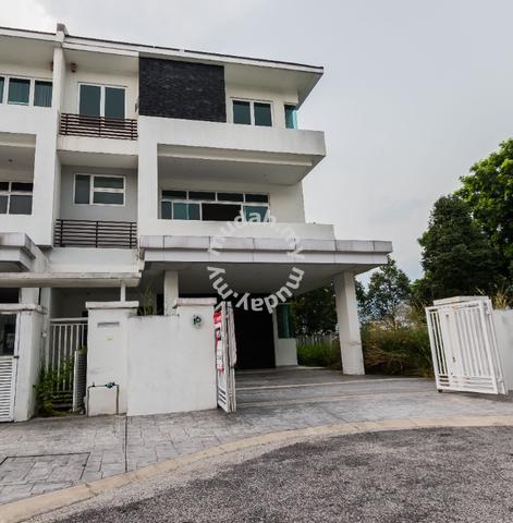 3 Storey Terrace Corner Lot Superlink Teratak Lagenda Waterfront 1