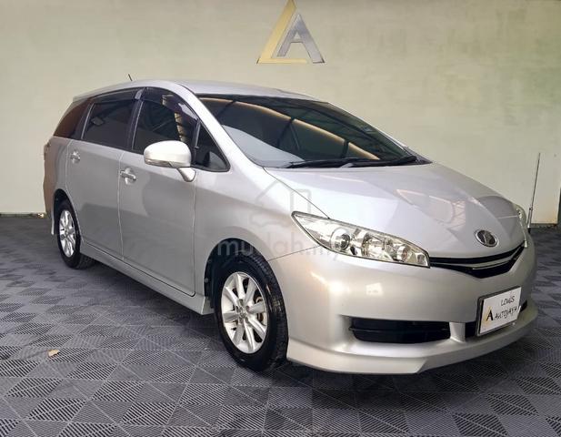 2013 Toyota WISH 1.8 G ZGE20G FACELIFT (A) - 2