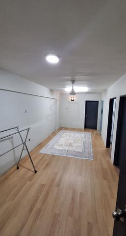 Pelangi Apartment ( Pelangi Damansara ) 1