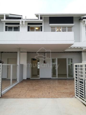 Selangor Bandar Bukit Raja Freehold 2-Storey Terraced House For Sale 1