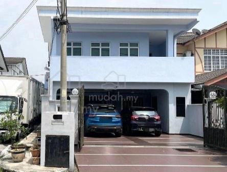 Fully Renovation END LOT  2.5 Storey Terrace Bandar Puncak Alam 1