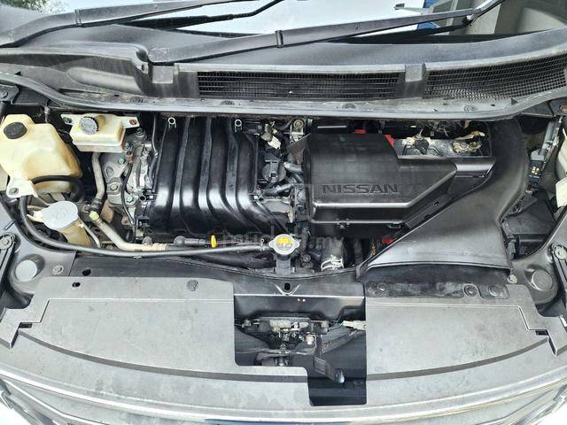 CLEAR STOCKš„ Nissan SERENA 2.0 HYBRID PREMIUM MPV - 5