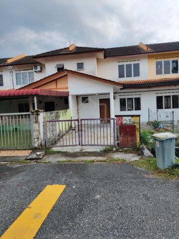 Double Storey Terrace House Taman Banting Baru, Banting For Sale 1