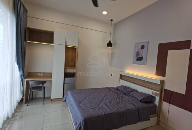 Female Master Room Mahkota Garden Cheras Fully Furnished For Rent 1