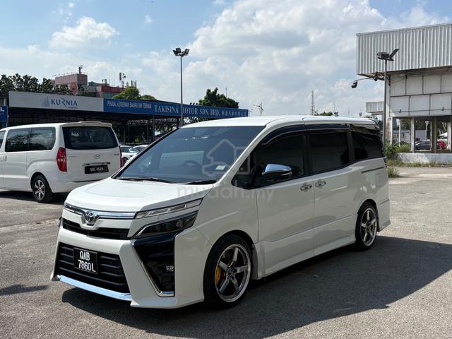 2021 Toyota VOXY 2.0 ZS KIRAMEKI III (A) - 2