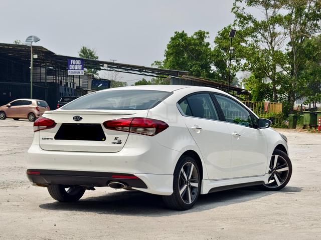 2017 Kia CERATO 1.6 K3 (A) Paddle Shift Full Loan - 3
