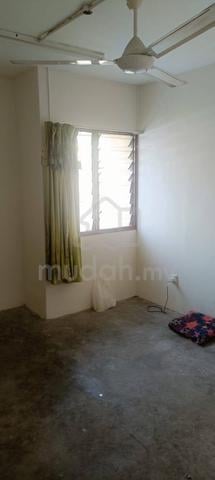 Baiduri Apartment Desa Pandan 1