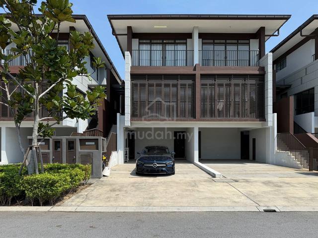 Facing Open + Renovated 3 Storey House The Mulia Residence Cyberjaya 1
