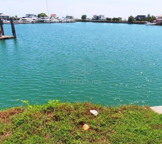 Waterfront Lot facing Clubhouse and Marina 1