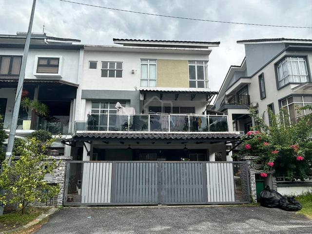 2 1/2 Storey Semi-D Saujana Villa (Fully Renovated), Kajang 1