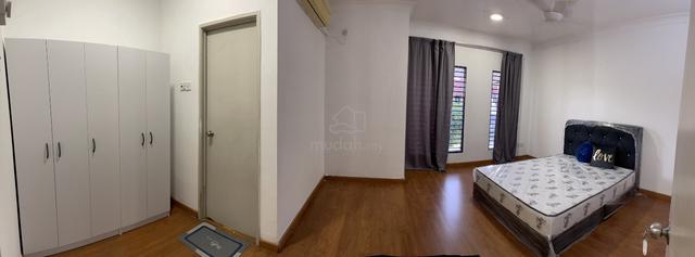 Fully Furnished Masterbed Room with Aircond 2
