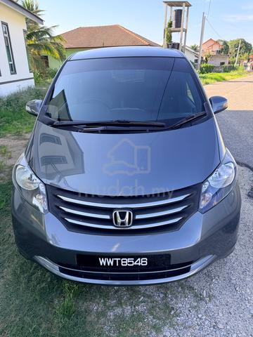2012 Honda FREED 1.5 E (A) - 3