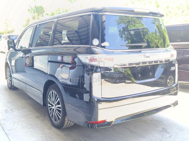 2022 Nissan ELGRAND 2.5 HIGHWAY STAR S (A) - 4