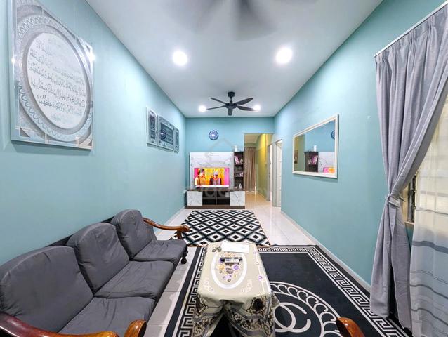 Full Loan Teres Setingkat Taman Permai, Banting 1