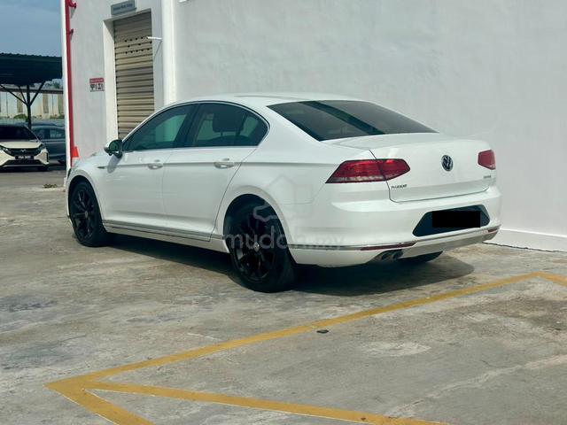 2018 Volkswagen PASSAT 1.8 TSI COMFORTLINE (CKD) - 4