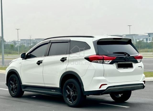 [2022] Perodua Aruz 1.5 AV (AT) 8 Seater MPVs - 2