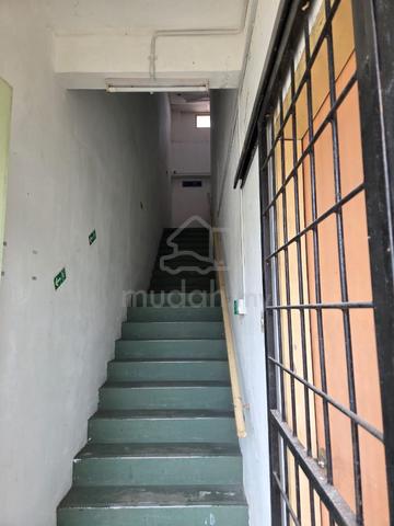 Lot 6874, Bestari Warehouse Office Labuan For Rent 1
