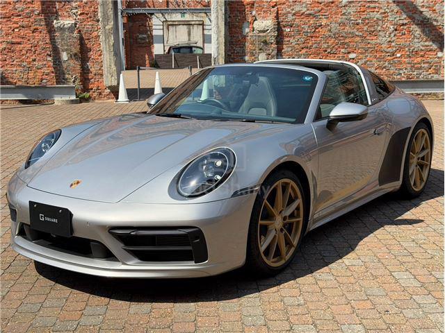 2022 Porsche 911 3.0 TARGA 4 - 3