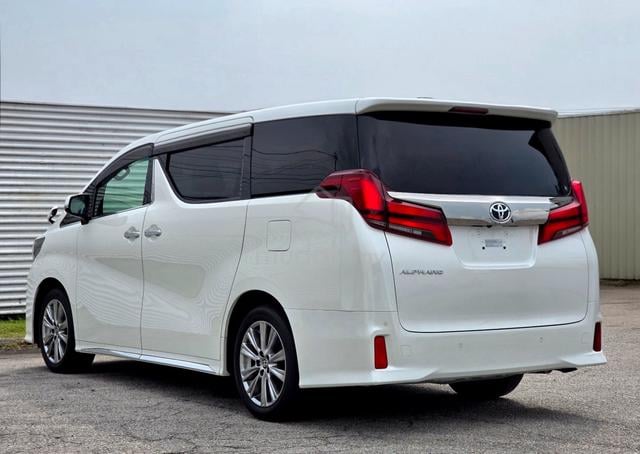 2022 Toyota ALPHARD 2.5 S TYPE GOLD II (A) - 5