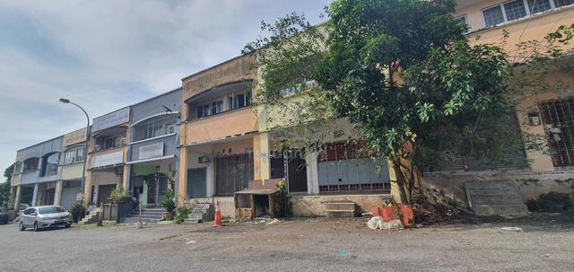 Lestari Perdana LP 2 Ground Floor Shop Bandar Putra Permai Equine Park 1