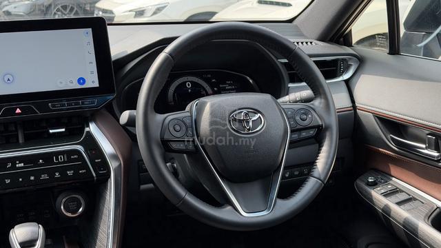 2025 Toyota HARRIER 2.0 G Low Millage 8k KM - 4