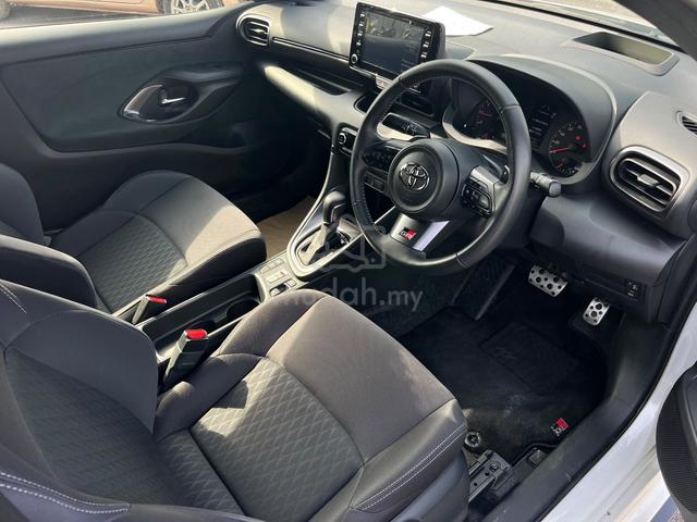 2022 Toyota GR YARIS 1.5 RS (A) - 4