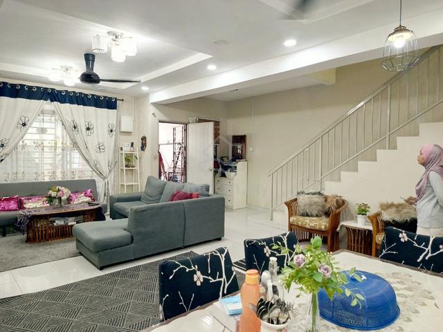 NEGOTIABLE✅ RENO✅ Taman Impian Cahaya Jalan Kebun 2 storey terrace 1