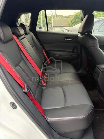 2026 Toyota COROLLA CROSS 1.8 HYBRID GR SPORT - 4