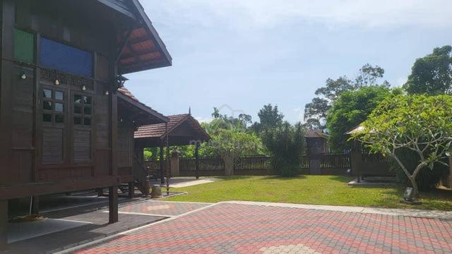 Kuala Kangsar - Rumah Binaan Tradisional Untuk Dijual 1