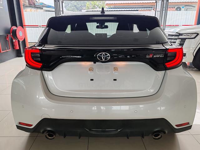 2021 Toyota YARIS RS 1.5 ( A ) - 4