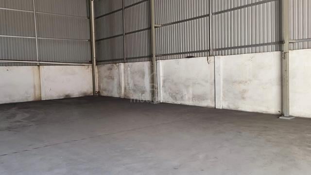 Batu 6 Warehouse for rent 1