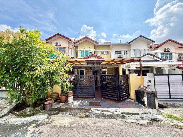 Double Storey Terrace Taman Dato Demang Seri Kembangan 1