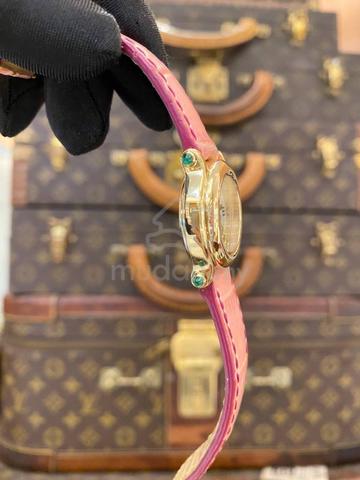 Carousel Image