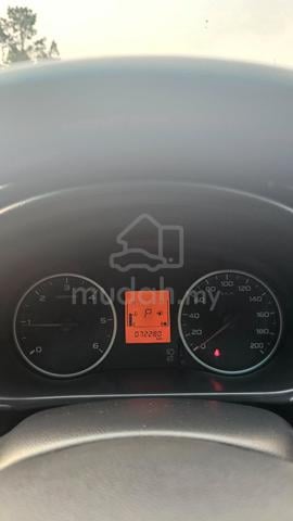 2021 Mitsubishi TRITON 2.4 Auto 4x4 - 3